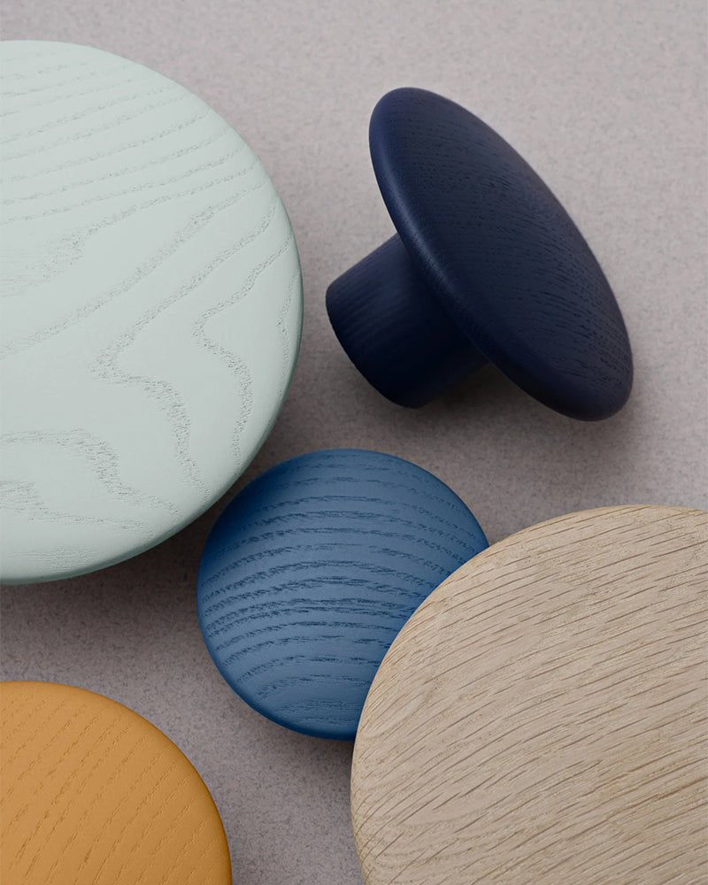 Dots - Sage green oak hook - ø17